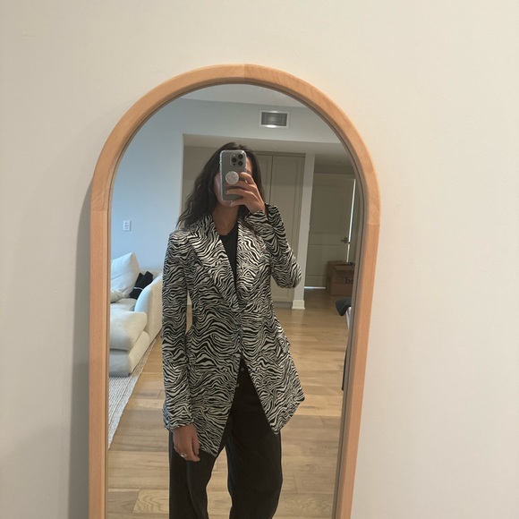 Animal Print Blazer - Picture 6 of 6